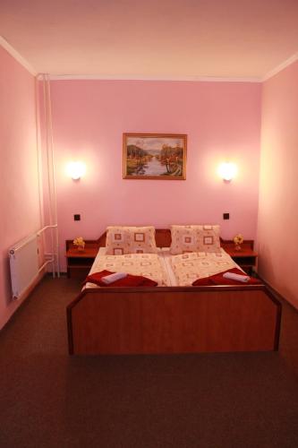 Кровать или кровати в номере Garni Hotel Anne-Mary