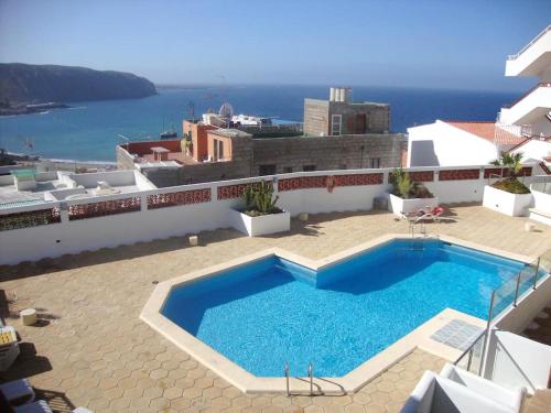 Ocean View Apartment over Los Cristianos, Playa las Vistas