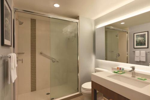 Salle de bains dans l'établissement Hyatt Place Washington DC/Georgetown/West End