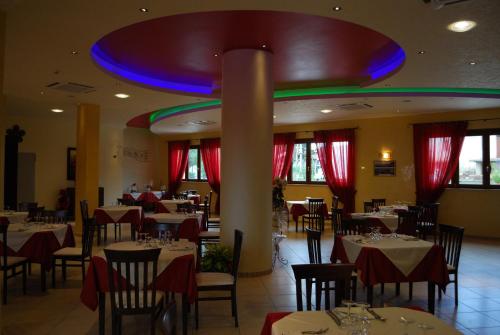 En restaurant eller et spisested på Agriturismo - B&B "La Funicolare"