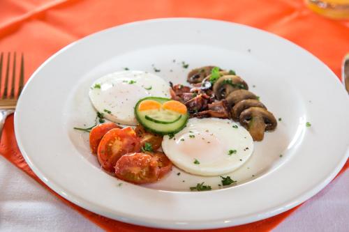 Jídlo v rezortu nebo okolí