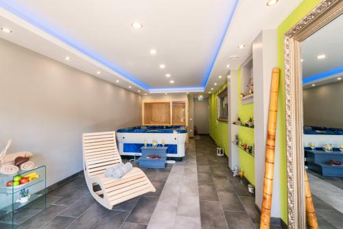 Ruang duduk di Villa Spa Magic