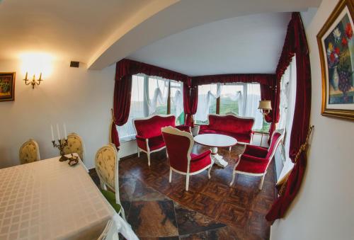 Photo de la galerie de l'établissement Cabana Dintre Vii, à Apoldu de Sus