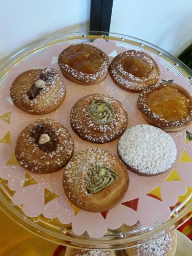 B&Bの敷地内または近くでの食事または食べ物