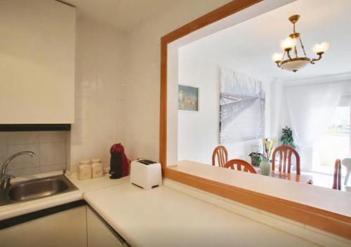 Center Puerto Banus photo 3