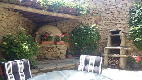 Κήπος έξω από το Casa Rural Zapatero
