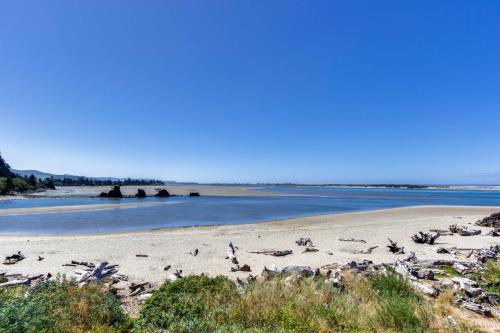Waters Edge – Photos 5