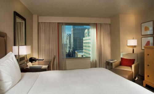 Postel nebo postele na pokoji v ubytování Hyatt Regency Reston