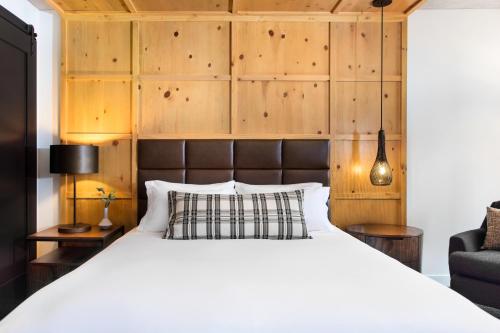 Limelight Hotel Denver Image