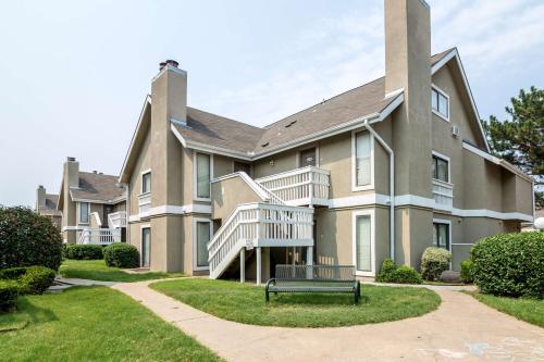 Studio 6-Tulsa, OK, Tulsa – Updated 2022 Prices