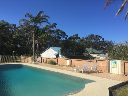 Swimming pool sa o malapit sa Huskisson Bayside Resort