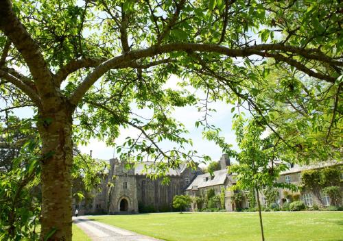 Un jardín fuera de Dartington Hall