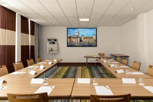 Espace de conférence ou salle de réunion dans l'établissement Hôtel Mercure Lille Aéroport