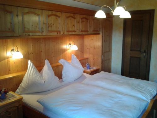 Postel nebo postele na pokoji v ubytování Haus Mayr