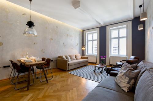 Designer Dream Home In The Absolute Center 1052 Budapest, 4 Szervita tér kép - 3