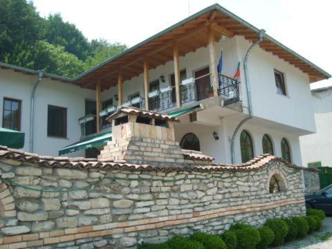 Gallery image of Rooms for Guests Bakhus in Shipkovo