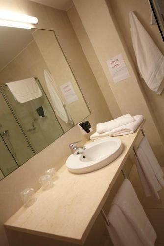 Ένα μπάνιο στο Hotel Nagusi