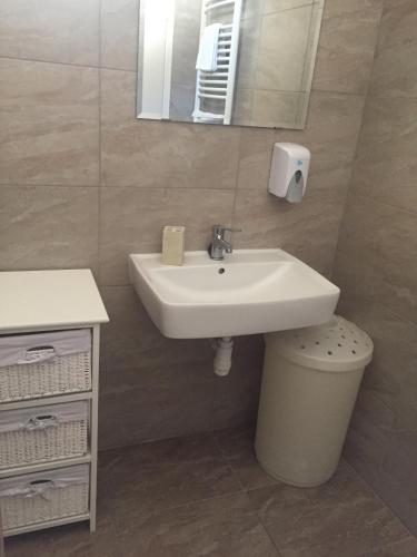 Bilik mandi di Mimi Apartment