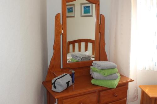 VillacostaにあるCarolinas aptmt Orihuelaの鏡