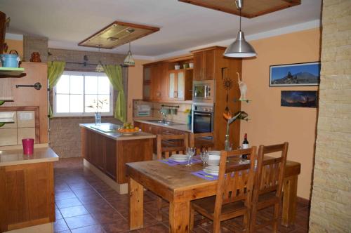 Kuchyňa alebo kuchynka v ubytovaní VIVIENDA VACACIONAL Casa Tajinaste