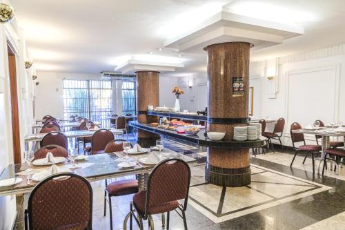 Un restaurant sau alt loc unde se poate mânca la Monumental Bittar Hotel