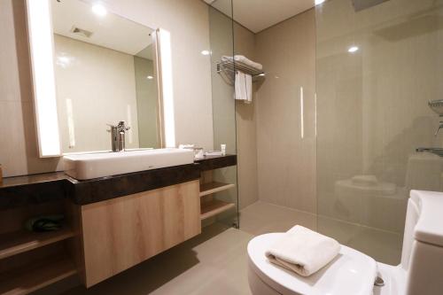 Koupelna v ubytování Patra Semarang Hotel & Convention