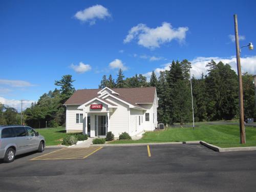 Embassy Inn Motel Ithaca