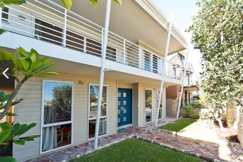 an image of a house at Fremantle Local Beach Studio in Fremantle