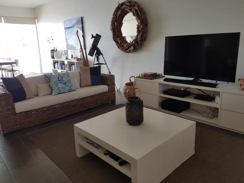 Penthouse on Bright Point – Photos 3