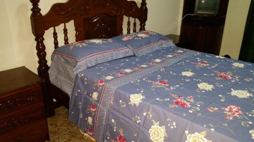 מיטה או מיטות בחדר ב-Apto Confortável em Frente às Dunas Do Atalaia