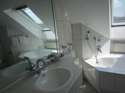 Ванная комната в Gildenhof An den Westfalenhallen Dortmund