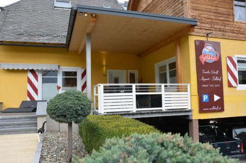Budova, kde se apartmán nachází