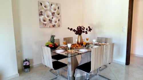 Makanan di atau berdekatan rumah percutian