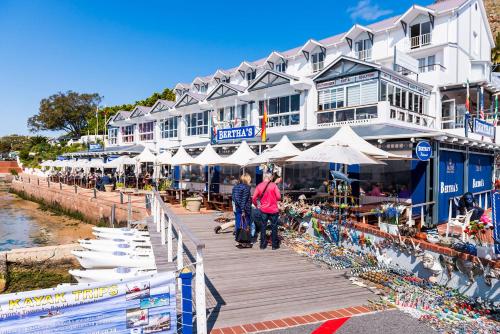 Επισκέπτες που μένουν στο Simon's Town Quayside Hotel