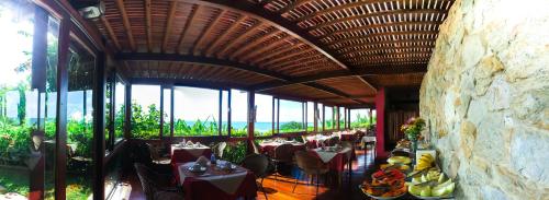 En restaurant eller et andet spisested på Baixu Village