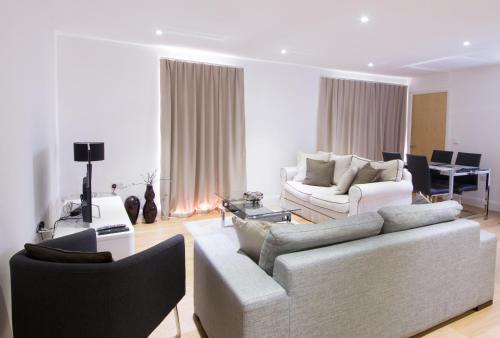 Surbiton Hills Apartment – Photos 4