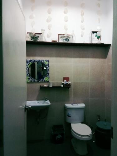 Ένα μπάνιο στο Rec Art (House of recycle+Art)