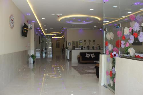 a lobby of a store with a waiting room at Sama Sohar Hotel Apartments - سما صحار للشقق الفندقية in Sohar