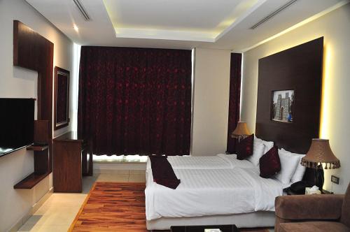 Gallery image of Bashtamal Hotel Suites in Amman