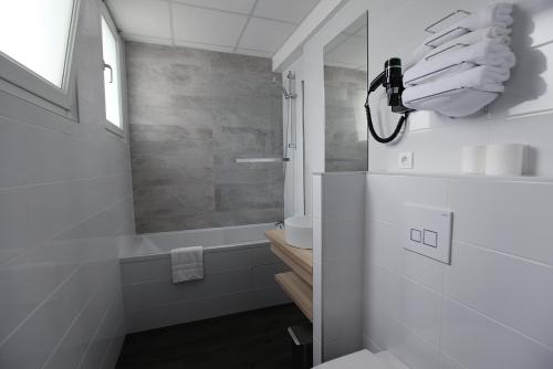 Gallery image of Best Western Hotel De Paris in Laval