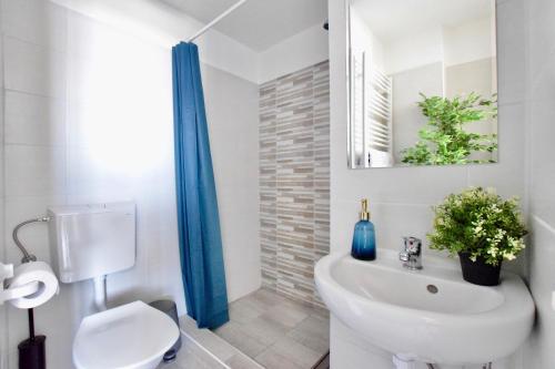 Kúpeľňa v ubytovaní Standard Apartment by Hi5 - Bazilika Suite