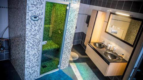 Koupelna v ubytování Sérénité - Espace Détente Ensival