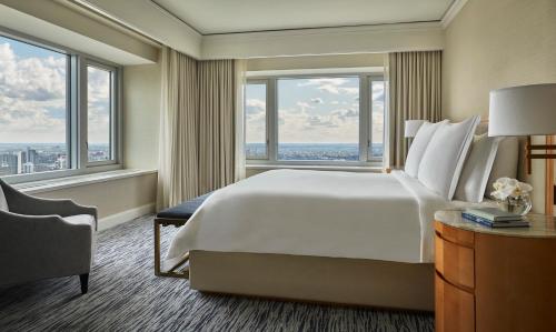 Four Seasons Chicago Image