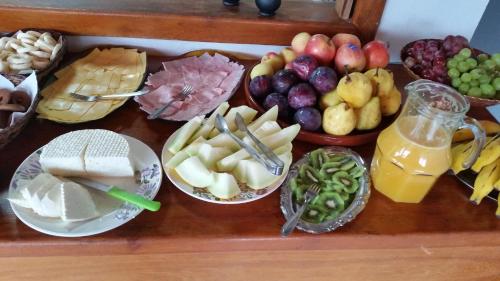 Makanan di atau berdekatan inn ini