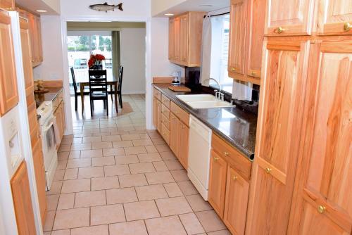 Gallery image of Longliner Lodge and Suites in Sitka