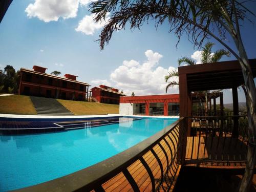 Bazén v ubytování Escarpas resort nebo v jeho okolí