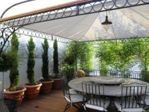 Luxury three Bed apartment in Cannes just a couple of minutes walk to the Palais and beaches 669