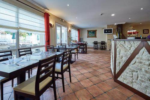 Fotografie z fotogalerie ubytování Résidence L'Hostreiere v destinaci Colleville-sur-Mer