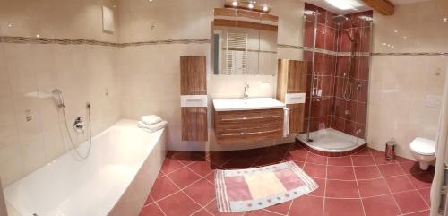 Un baño de Landgasthof Hotel Zehenthof