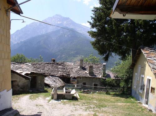 Gallery image of Agriturismo Barba Gust in Cesana Torinese